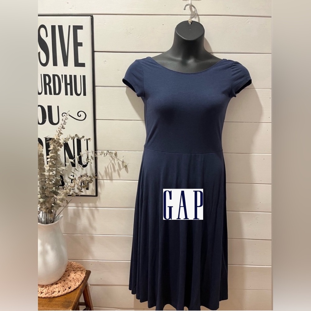 GAP Navy dress size M